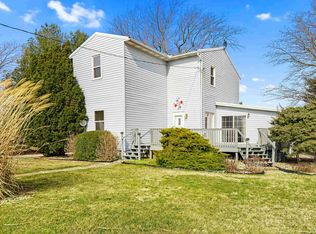 500 W 3rd Ave, Deer Creek, IL 61733