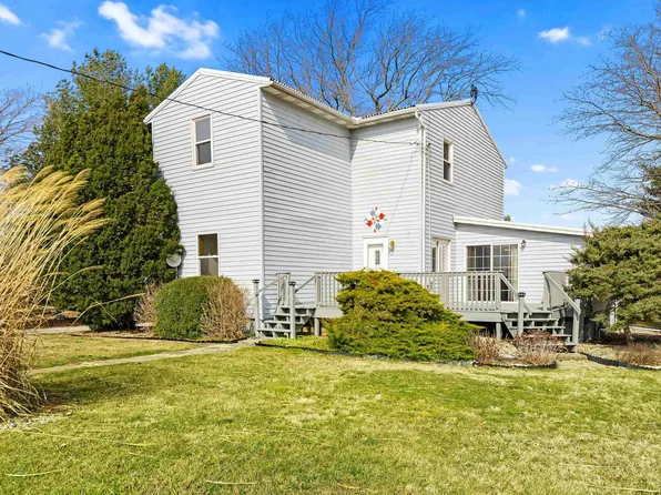 500 W 3rd Ave, Deer Creek, IL 61733