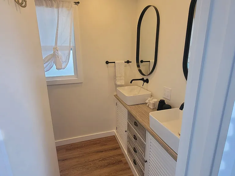 2333 Highway 100 — Photo 21