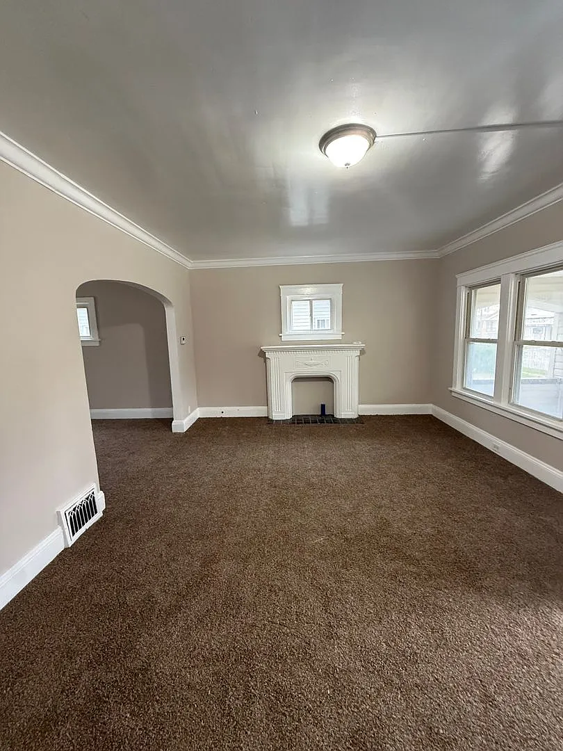3bd Single Section 8 — Photo 4