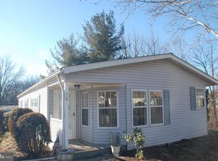 12 Chatham Ct, Souderton, PA 18964