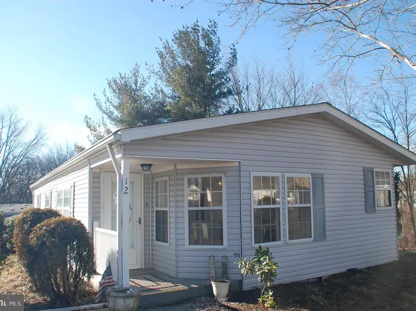 12 Chatham Ct, Souderton, PA 18964