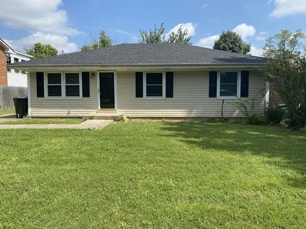 1505 Kelly Cir, Lexington, KY 40517