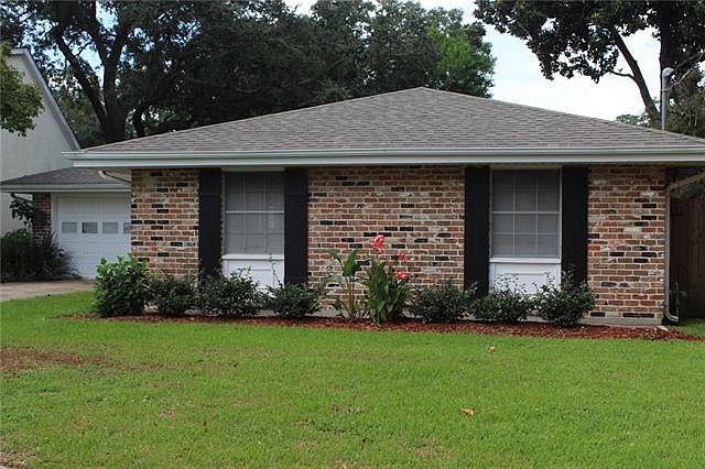1st image of 9408 Roslyn Dr
