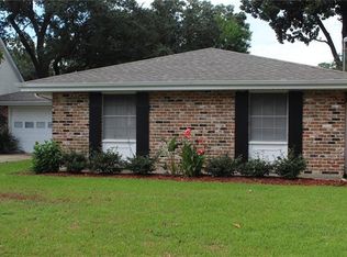 9408 Roslyn Dr, New Orleans, LA 70123