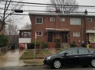 5312 Deal Dr, Oxon Hill, MD 20745