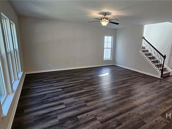 5th image of 140 Brookline Drive