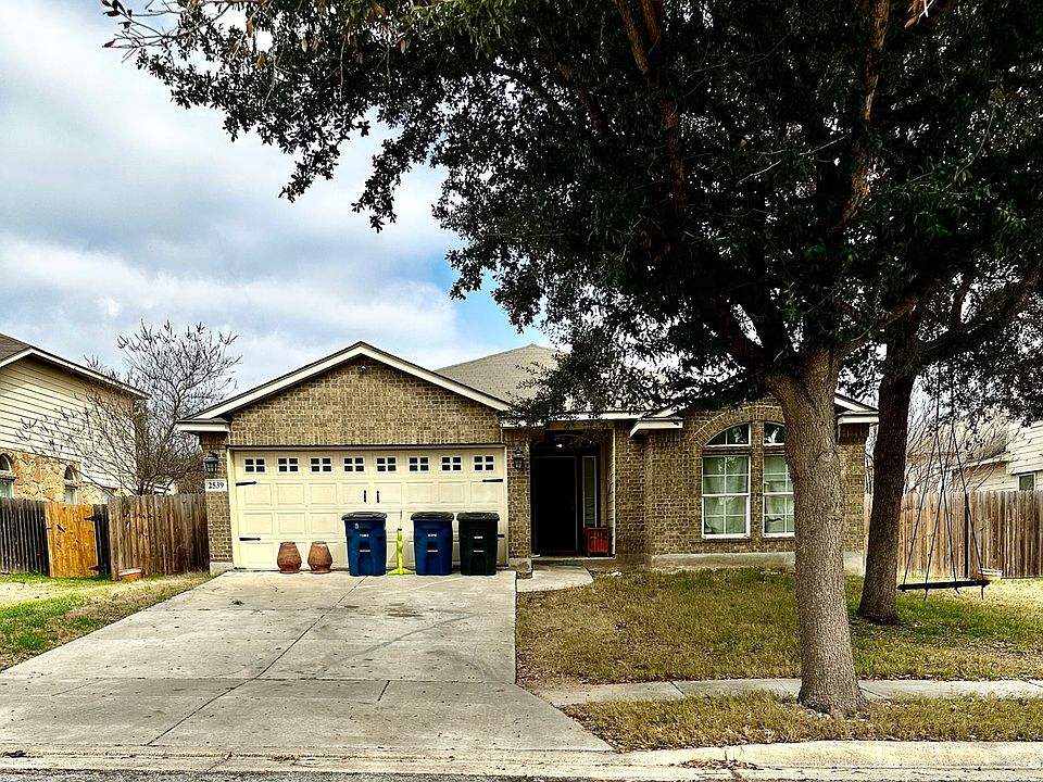 1st image of 2539 FAYETTE DR