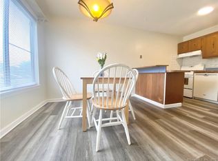 6 Birch Ln UNIT H, East Haven, CT 06513