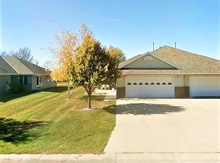 1260 Bradford St SE, Hutchinson, MN 55350