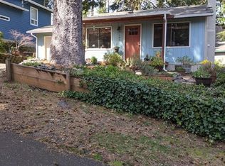 7185 Church Ave, Gleneden Beach, OR