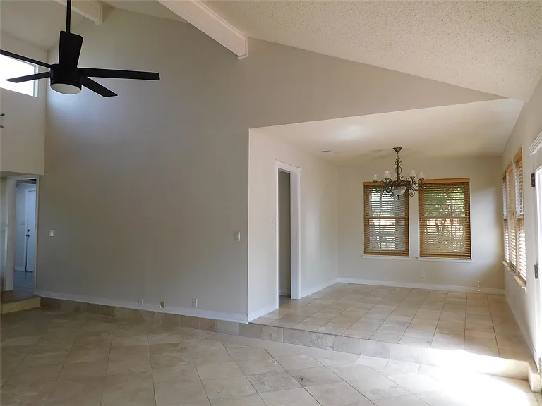 1006 Porpoise St — Photo 15