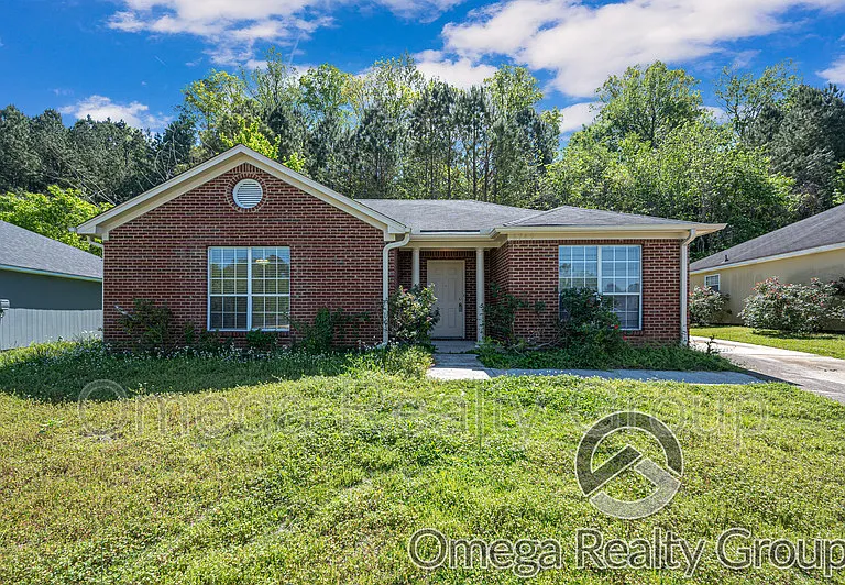 6749 Lakes Edge Ln — Photo 1