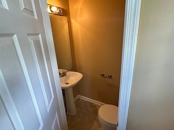 1/2 Bath
