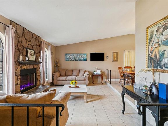 4th image of 7000 Edgefield Dr