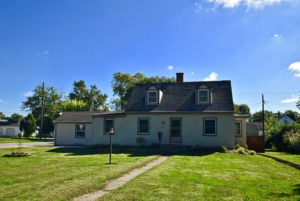 290 Uhler Ave photo 1