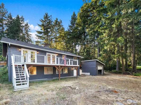 11107 Tahoma Drive, Anderson Island, WA 98303