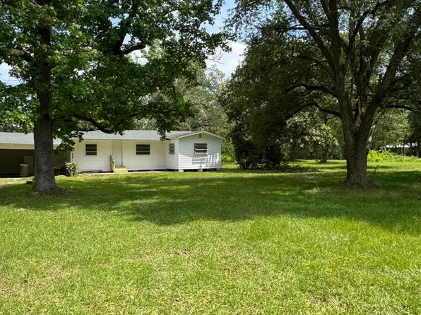 1653 Effie Hwy, Deville, LA 71328