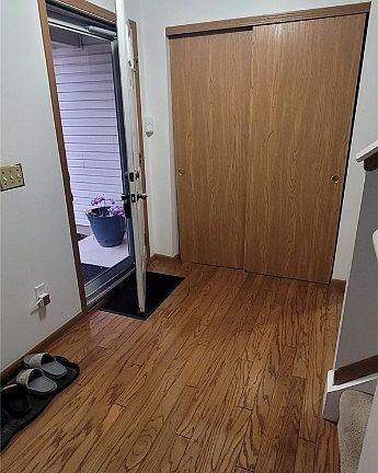 2nd image of 5950 Hillary St