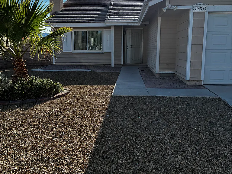 4287 Apex Dr — Photo 1