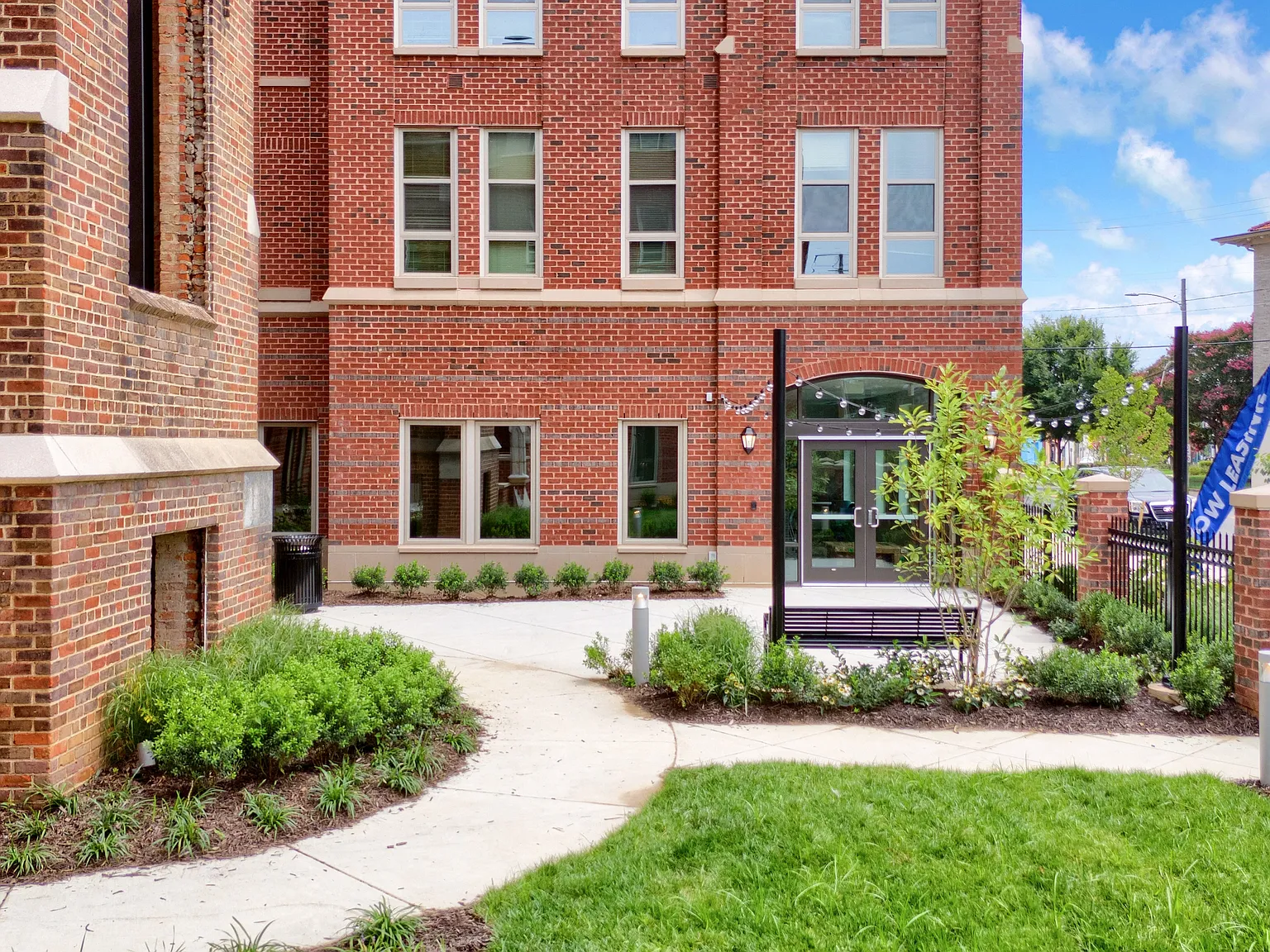 Highland Terrace Apartments — Photo 4