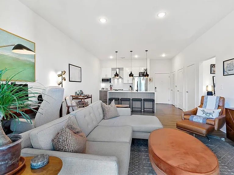 112 Rogers St #410 — Photo 1