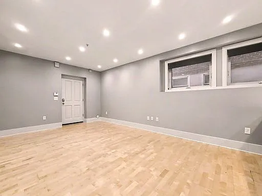 1014 E Denny Way #B — Photo 3