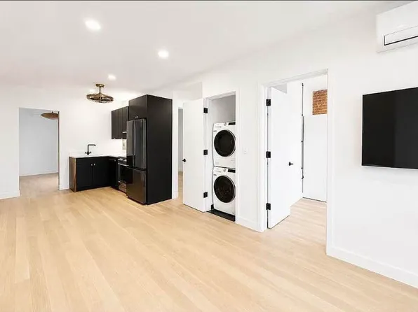 25-11 33rd Street image 1 of 15