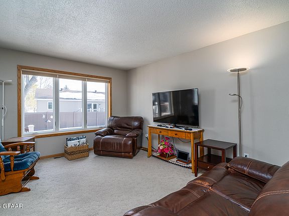3rd image of 1219 S 21st St