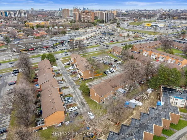 1605 Albion Rd #292, Toronto, ON M9V 1B6