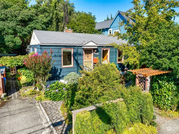 6531 17th Avenue NW, Seattle, WA 98117