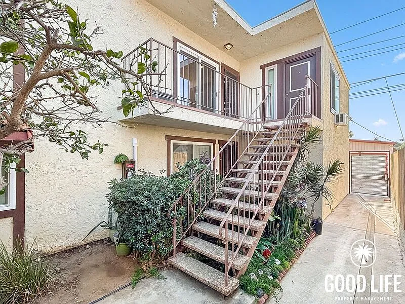2 bed, 1.5 bath, 783 sqft, $2,900 — Photo 2