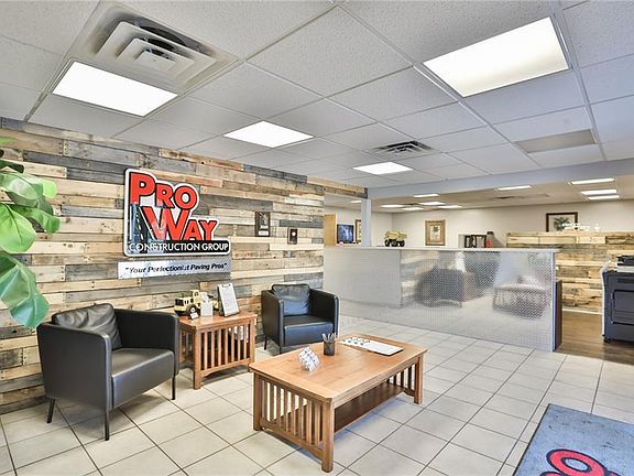 4th image of 7001 Gibsonton Dr
