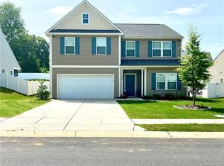 2533 Courtland Dr, Clover, SC 29710