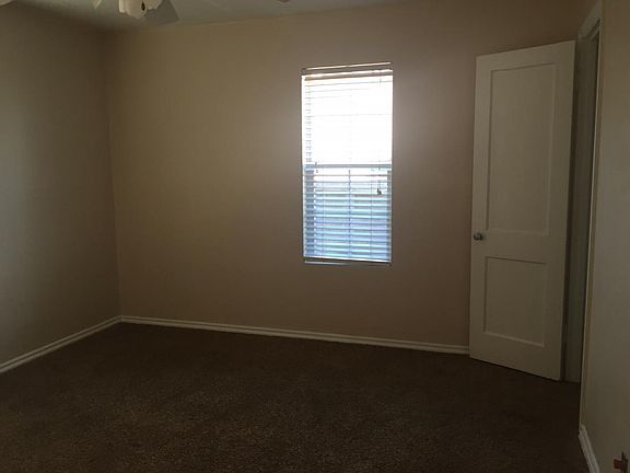 4th image of 5704 Pollard St