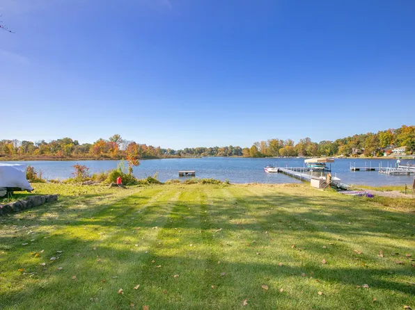 69909 Sunset Blvd, Union, MI 49130