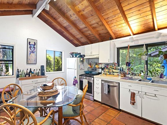 5th image of 105 E Kuiaha Rd