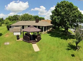 400 High Crest Dr, Pointblank, TX 77364