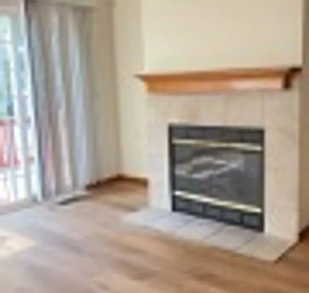 4545 Wheaton Dr #H310 — Photo 2