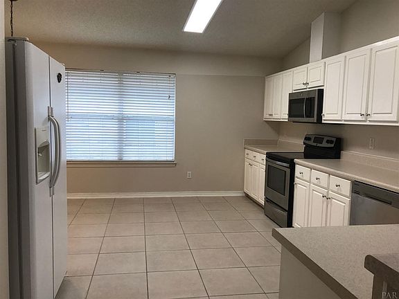 3rd image of 713 Ladner Dr