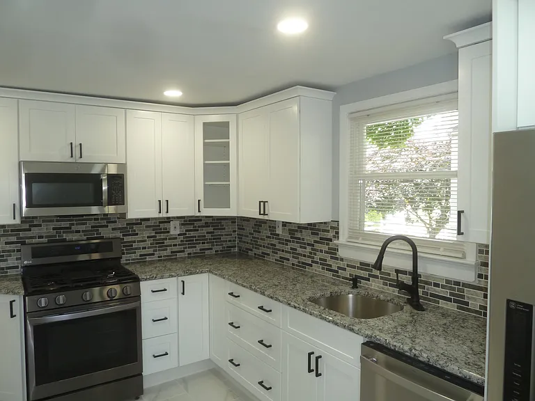 85 E Passaic Ave #1 — Photo 4