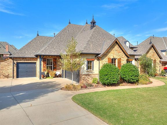 2nd image of 2229 Waterford Ln