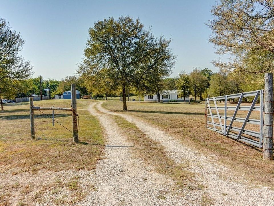 1st image of 164 Valley Creek Dr
