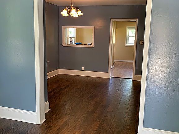 5th image of 2428 47th St