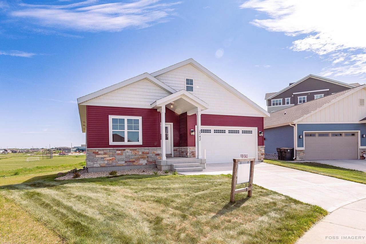 2742 Bomani Drive, Sun Prairie, WI 53590 Zillow