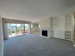836 S Bundy Dr #302B, Los Angeles, CA 90049