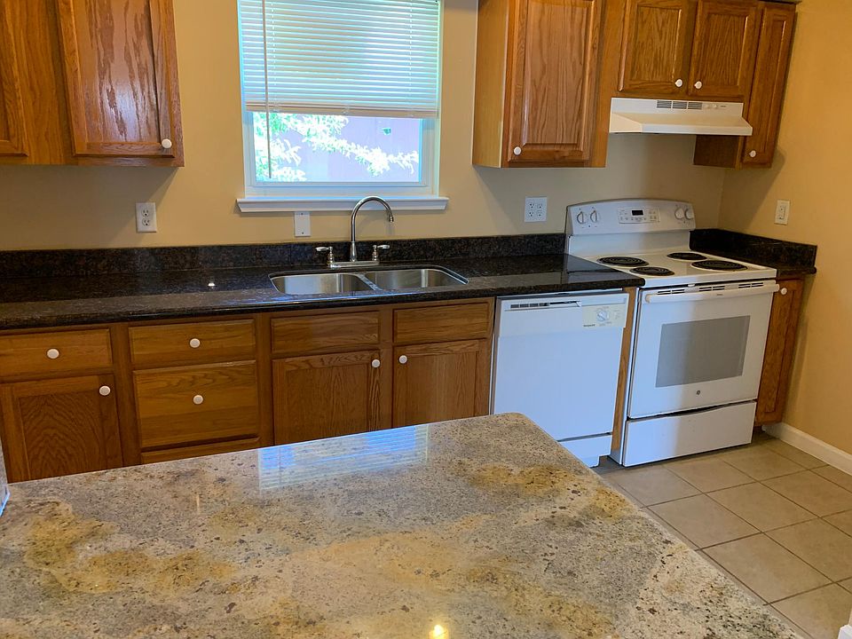1st image of 809 Vouray Dr #A