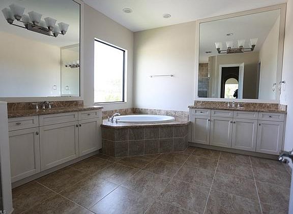 5th image of 9474 Greenleigh Ct
