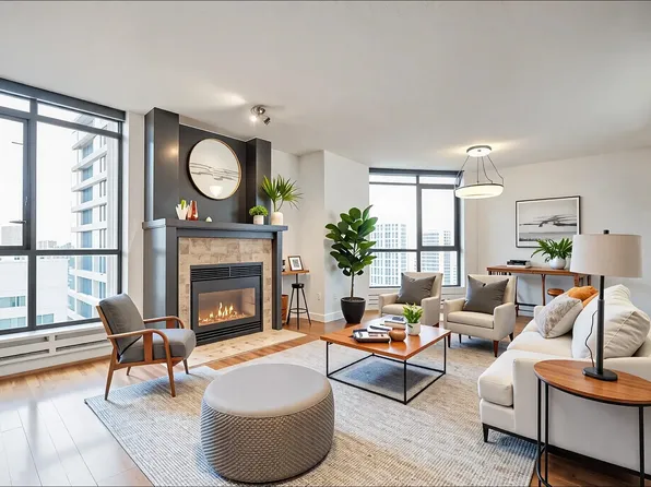 867 Hamilton St #1803, Vancouver, BC V6B 6B7