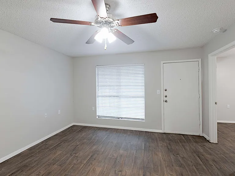 Woodhollow Apartment Homes — Photo 37